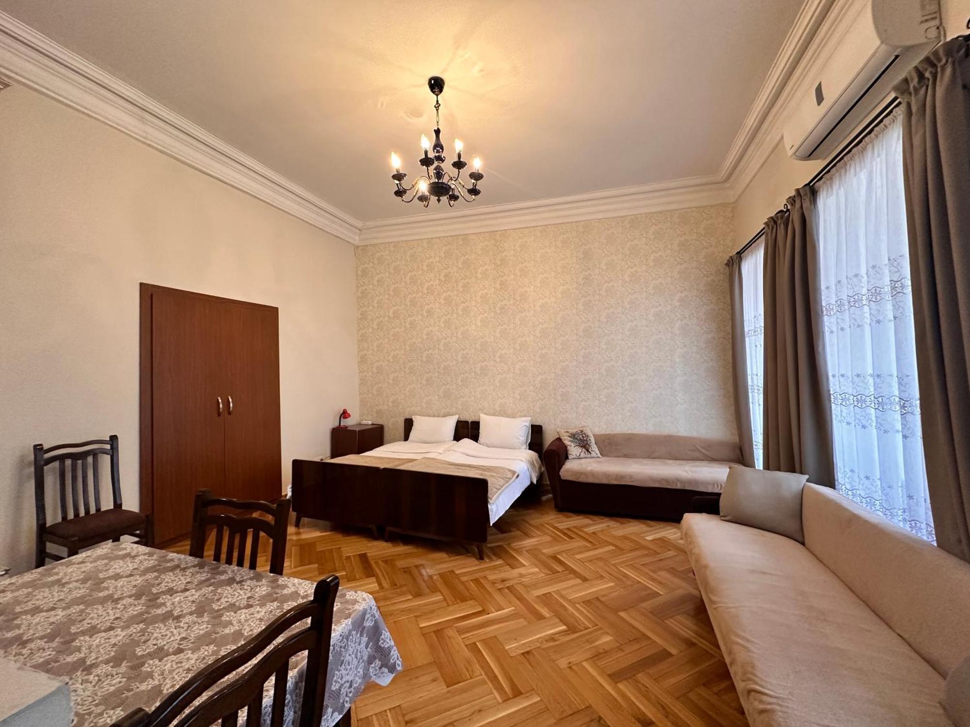 Apartment Dadiani 26 تبليسي المظهر الخارجي الصورة